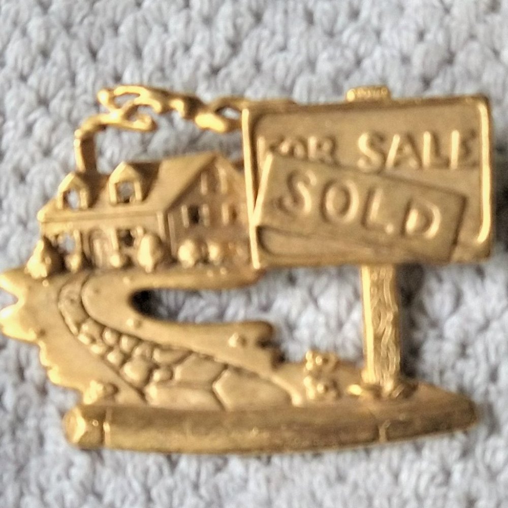 Realtor Brooch Pin Vintage House For Sale Sold Sign Real Estate Vanity Trophy - Picture 6 of 6